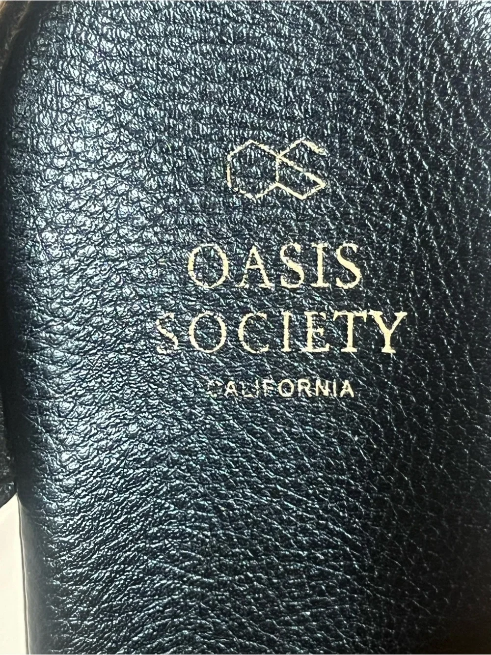 Oasis Society modern minimalist